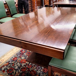 French Art Deco Figured Walnut dining table and six chairs. This stylish table also comes with a glass top and can be used with or without it. The chairs are very comfortable and the table can also fit another two chairs at either end making it a 6-8 seater. The table is in good original detailed condition with character marks to the top of table as shown in the pictures. This table and six chairs have been sourced locally.