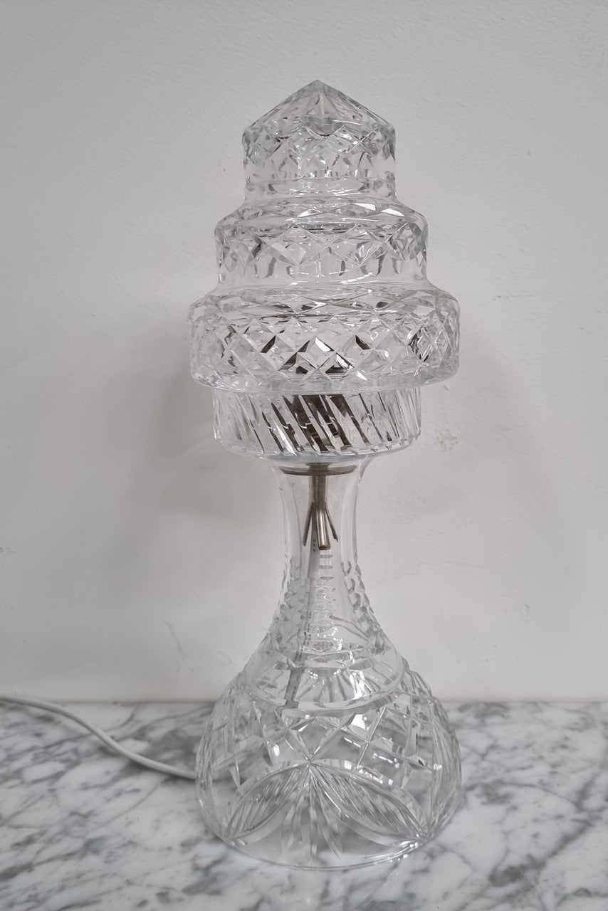 Beautiful 20th Century mushroom shaped cut crystal decorative table lamp. It has been rewired to Australian standards and is in good original condition.