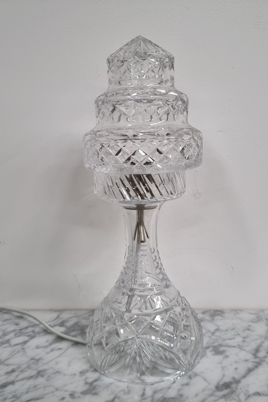 Beautiful Cut Crystal Decorative Table Lamp