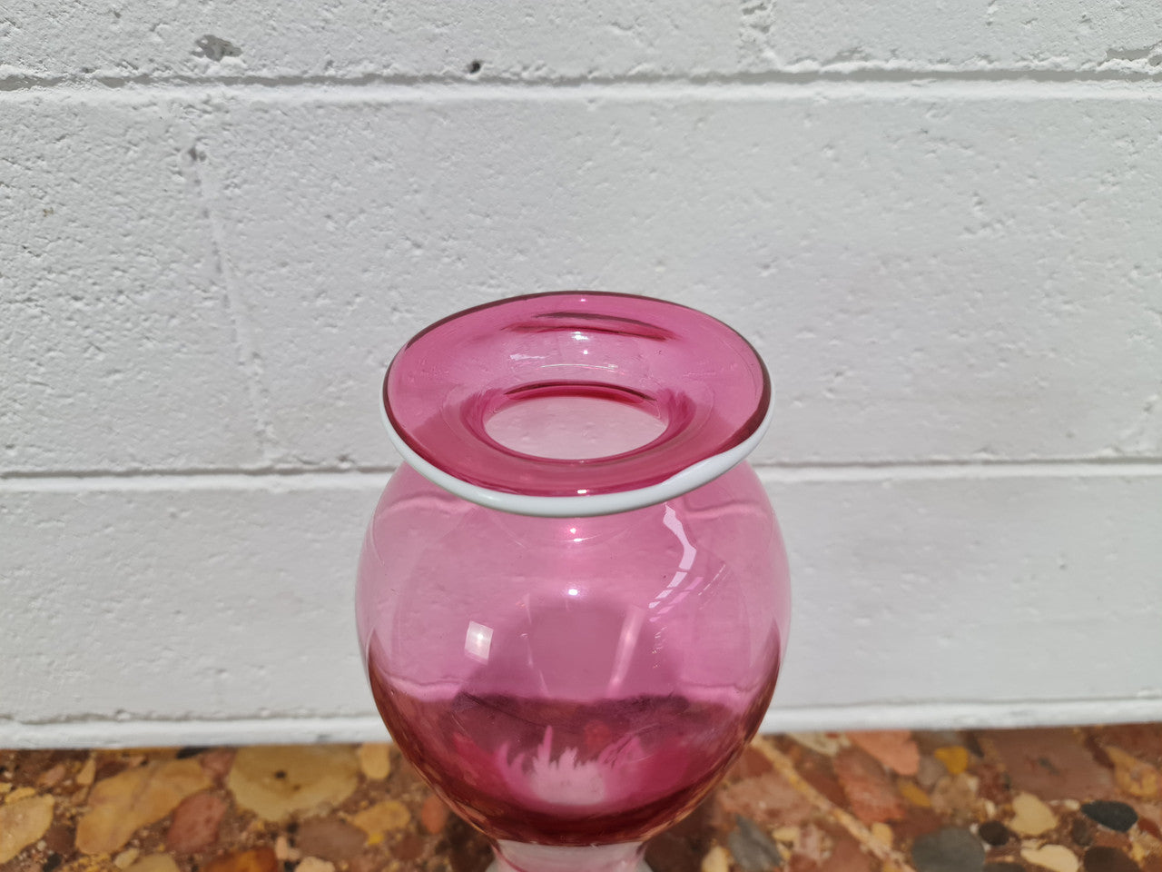 Large Vintage "Murano" pink and white vase. In good condition with no chips or cracks.