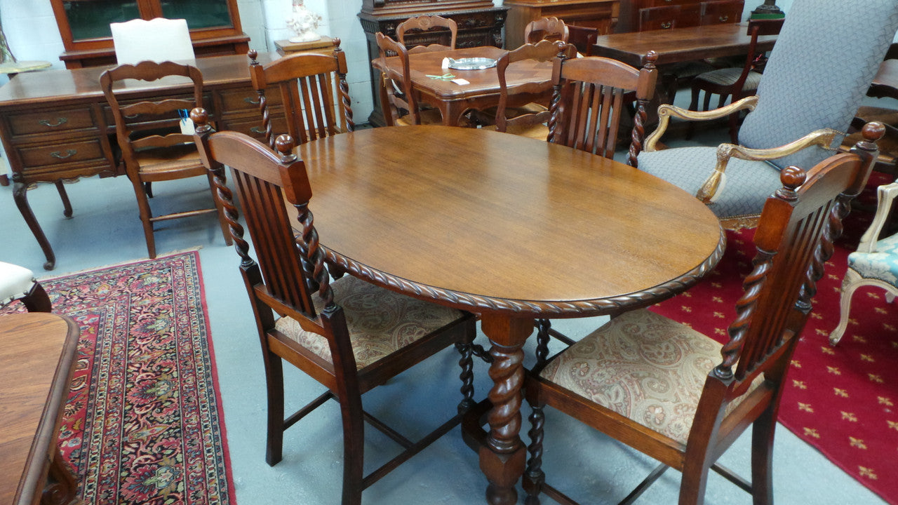 Beautiful Antique Jacobean Oak Dining Table And Chairs