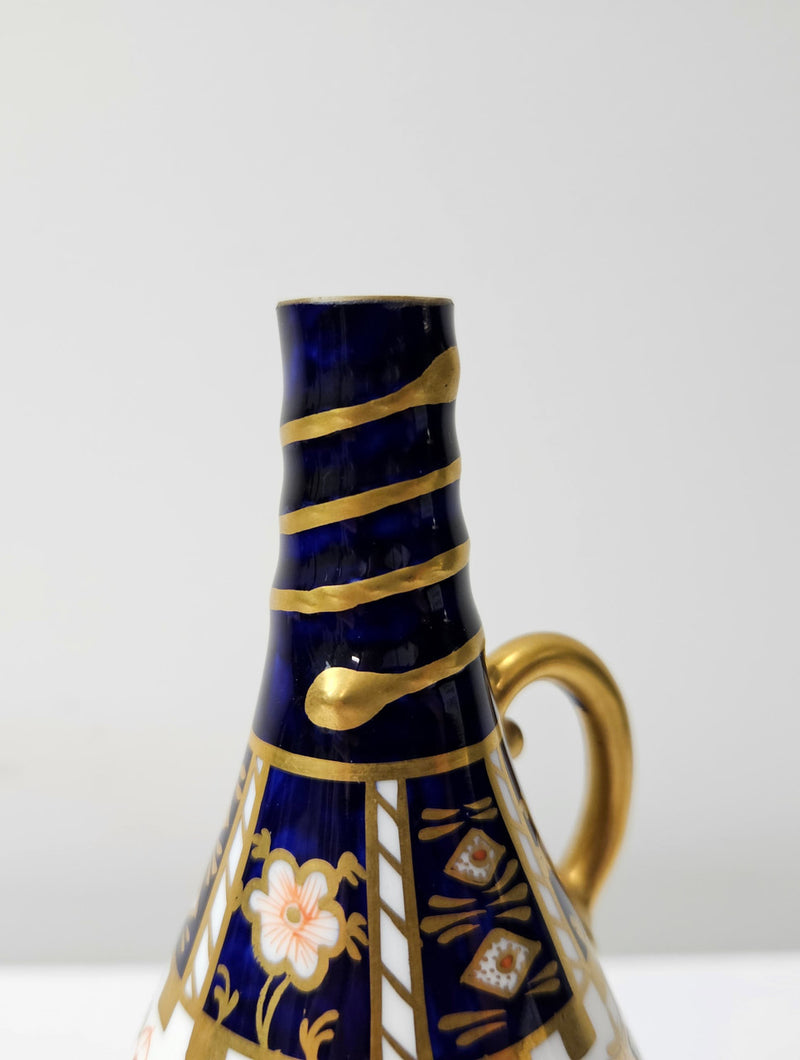 Royal Crown Derby Vase in good original condition. Please see photos as they form part of the description.