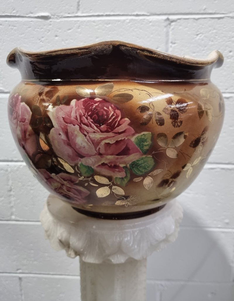 Large Edwardian English jardinière featuring roses and autumnal tones. In good condition please view photos as they help form part of the description.