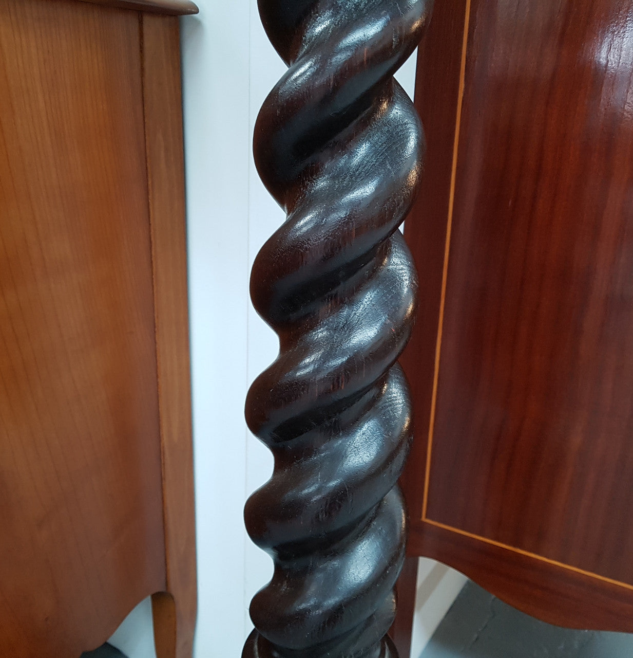 A Victorian round walnut barley twist pedestal/planter and in good original condition.