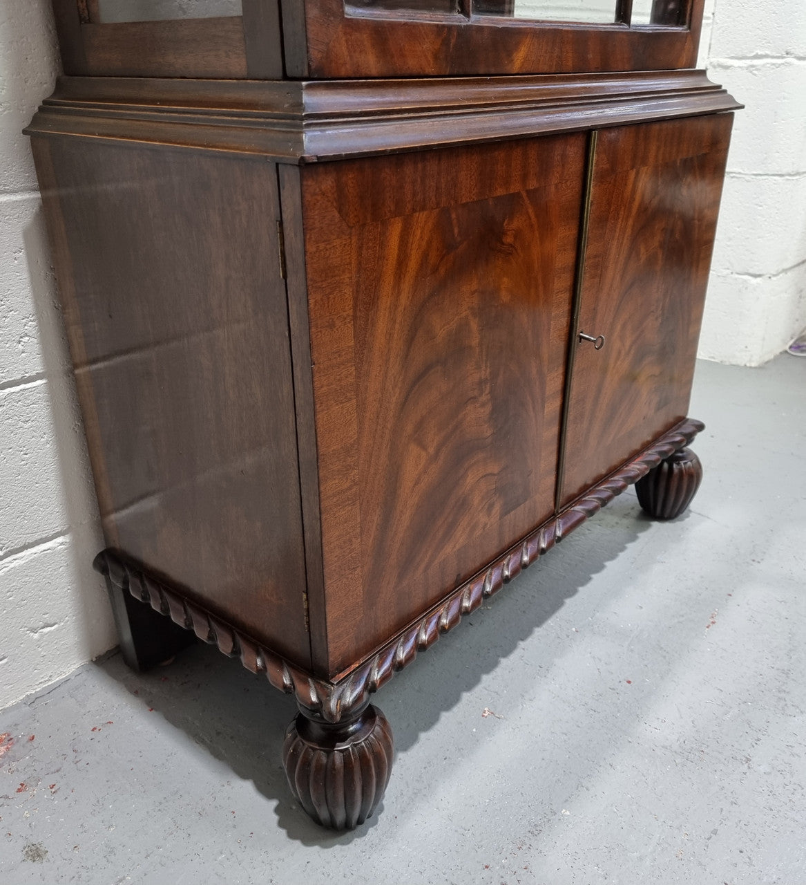 Beautiful Edwardian Walnut and Figured Walnut display cabinet of pleasing narrow proportions. In good original detailed condition