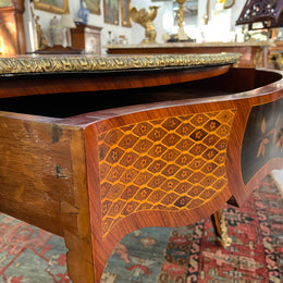 Fabulous Quality French Kingwood and Rosewood Bureau Plat . Lovely Marquetry inlay with elegant ormolu mounts.