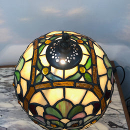 Lovely Tiffany Style Table lamp