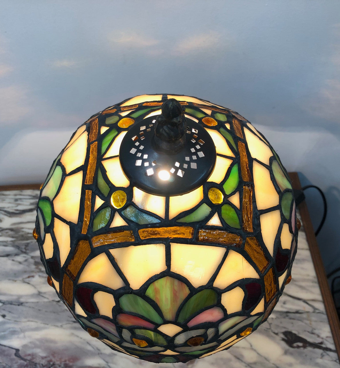 Lovely Tiffany Style Table lamp | Antique & Vintage | Moonee Ponds Antiques | Australia Wide Delivery