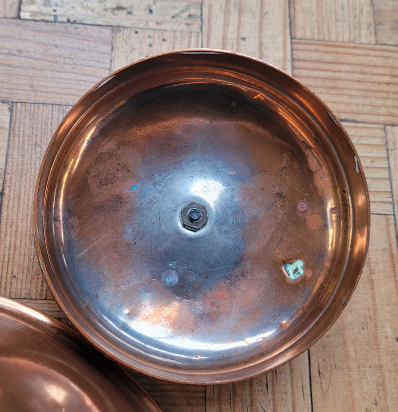 Vintage French copper kettle . They have been sourced from France and is in good original detailed condition.