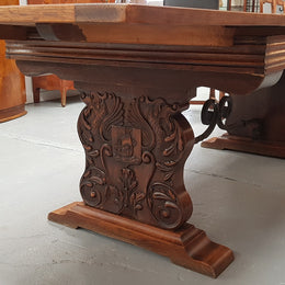 A beautiful French oak, Spanish style parquetry top extension table, with amazing carving and lovely details in very good condition.