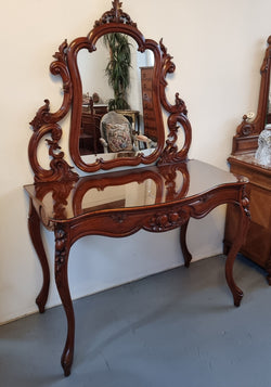 Walnut Parisian Late 19th Century Dressing Table With Mirror | Antique & Vintage | Moonee Ponds Antiques | Australia Wide Delivery