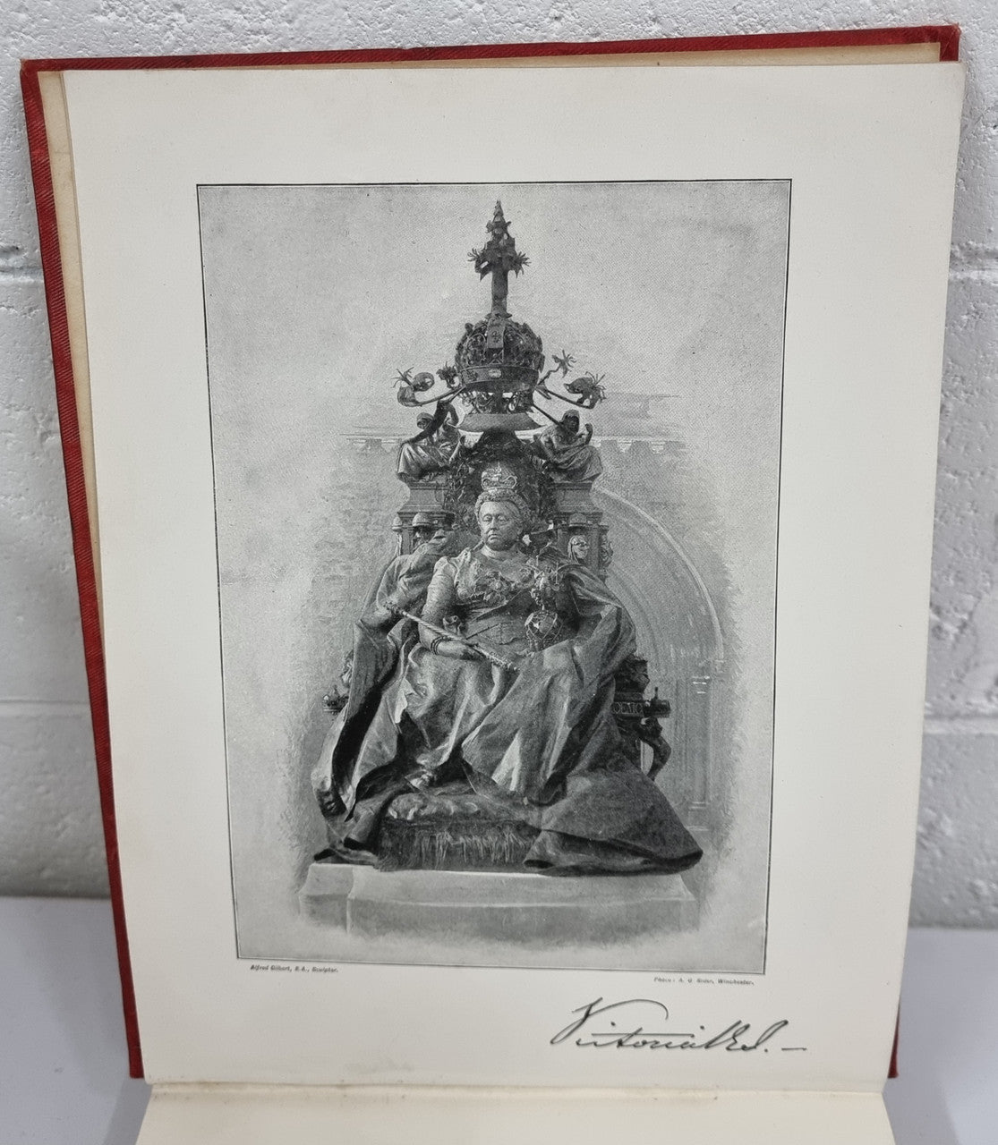 The Queens Empire – 2 Vols 1900-1901 with over 500 19th Century Photo Illustrations