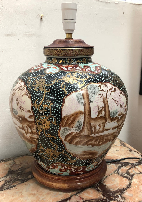 Beautiful Oriental hand painted and gilt decorative large lamp base with lovely detail and in good working order.