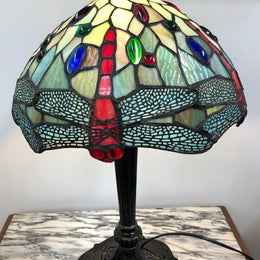 Fabulous decorative Tiffany style Dragonfly table lamp. It is in good working order with no damage.