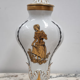 French 19th century Limoges style vase with lid. In good original condition with no chips or cracks. Please view photos as they help form part of the description.