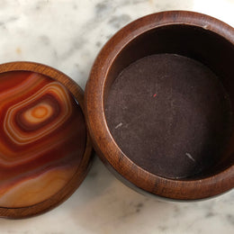 An Australian Blackwood & Agate Round Box