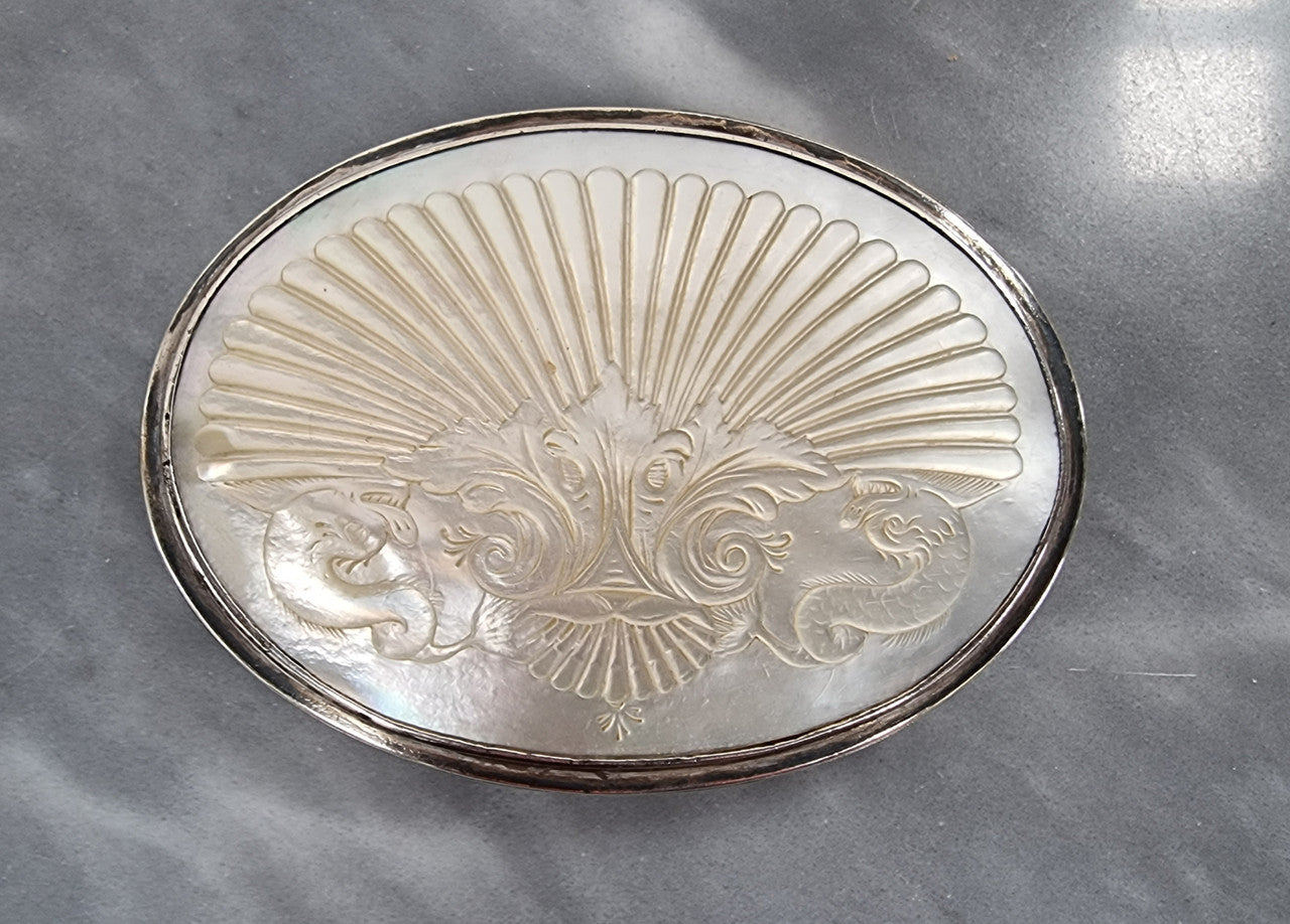 Stunning Oval Georgian Silver & Carved Mother of Peral Snuff Box