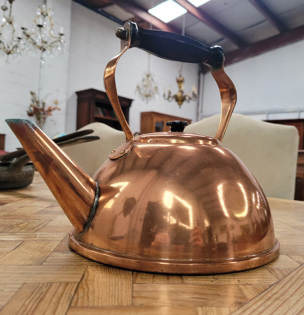 Vintage French copper kettle . They have been sourced from France and is in good original detailed condition.