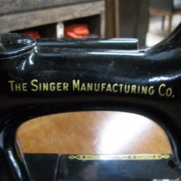Fabulous Vintage Singer Sewing Machine