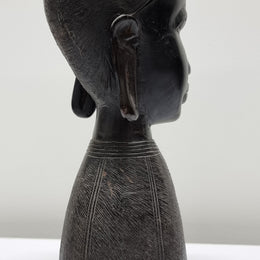 Vintage Kenyan ebony carving in good original condition