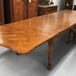Stunning French Louis XVth style large Extension table