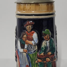 Small Vintage German beer stein marked made in the federal republic of Germany underneath. It is in good original condition, please view photos as they help form part of the description.