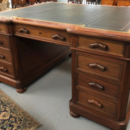 Superb Late 19th Century French Walnut Partners Desk