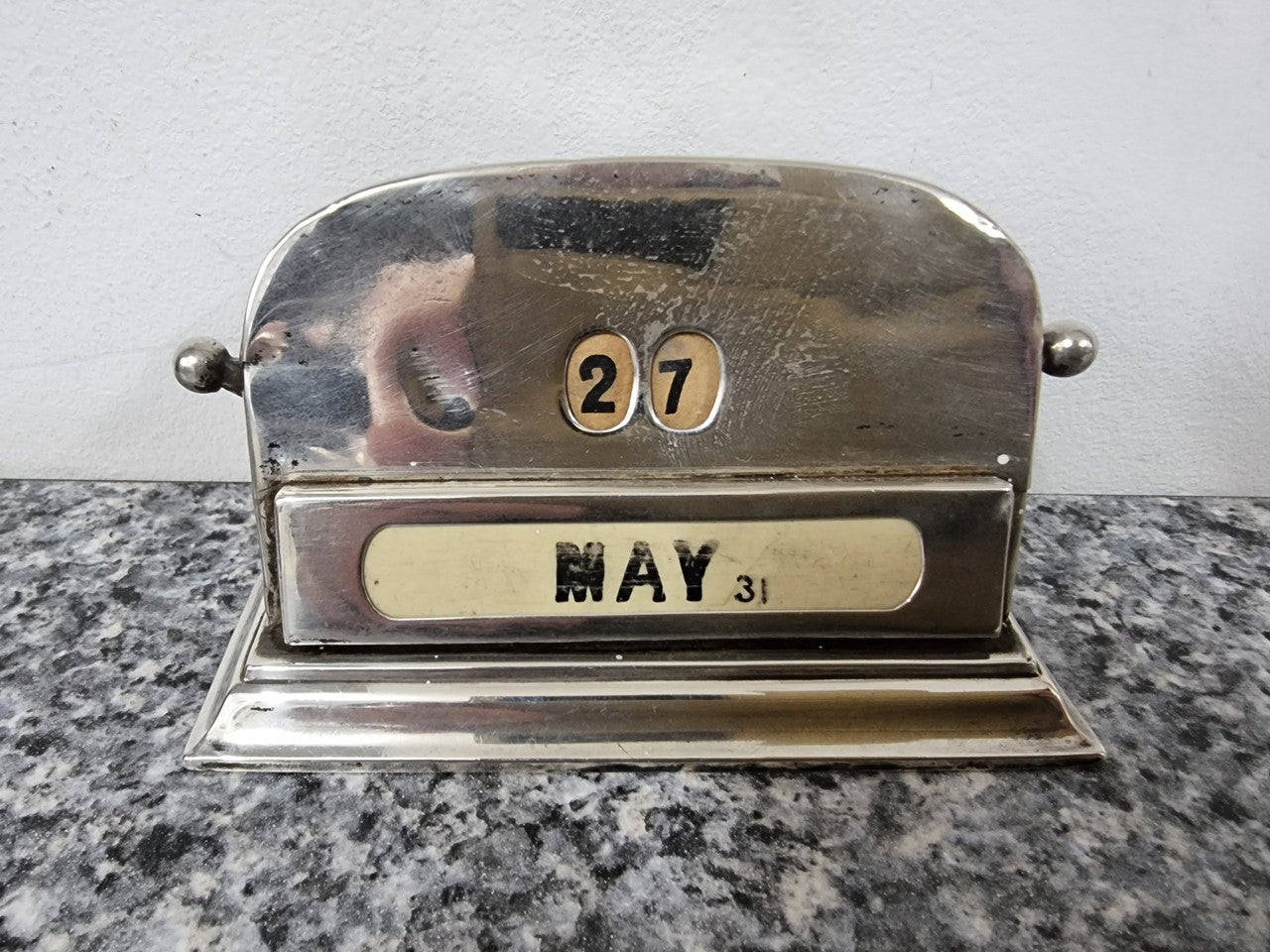 Art Deco Sterling Silver Birmingham working calendar. In good condition please view photos as they help form part of the description.

Australia Wide Delivery

We can arrange delivery to Melbourne, Hobart, Launceston, Sydney, Adelaide, Perth, Canberra, Brisbane, and regional centres.