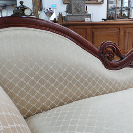 Beautiful Victorian Cedar Chaise Lounge