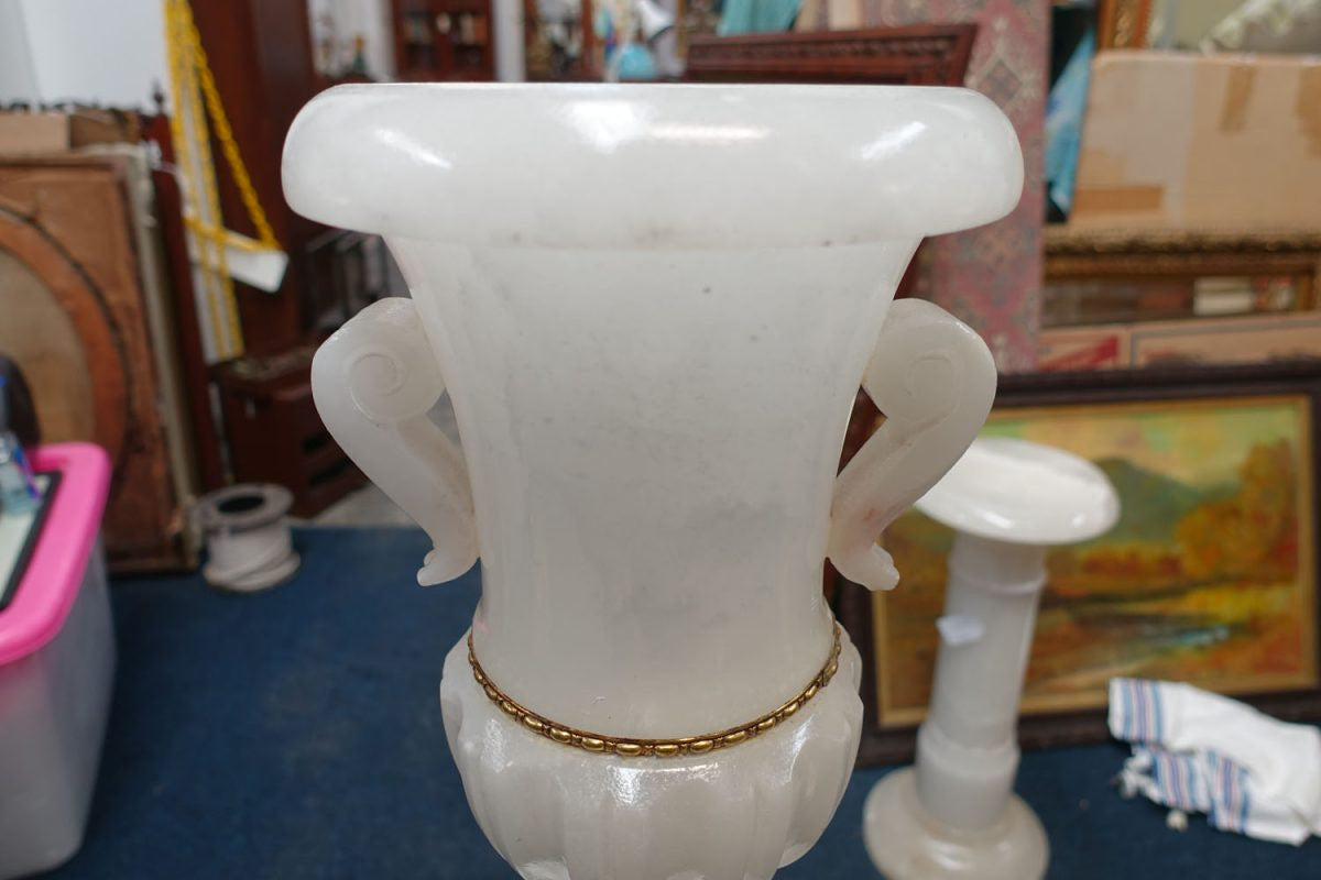 Vintage Italian Alabaster Pedestal With Urn Lamp