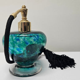 Teign Valley Glass TVG Art Glass perfume bottle in blue/green glass with working atomiser. Please see photos as they form part of the description.