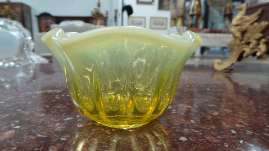 Vaseline glass bowl