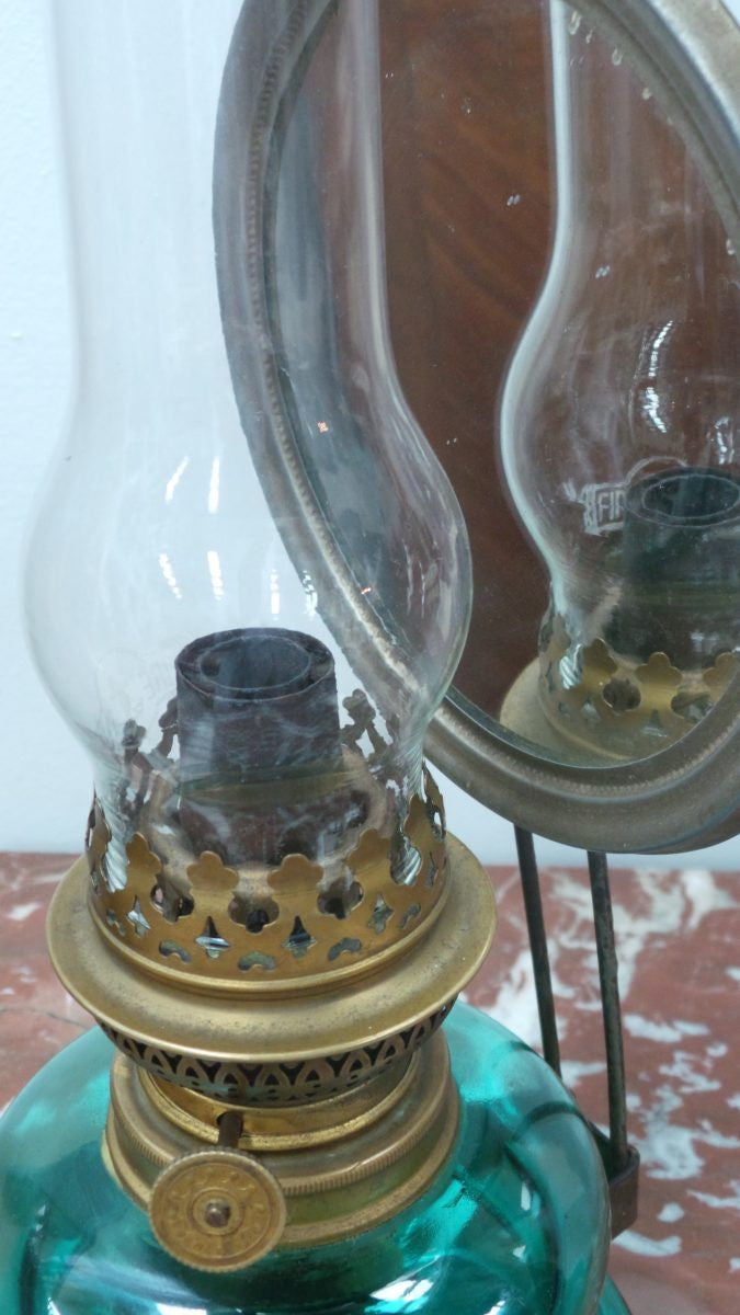 Victorian Kerosene Lamp | Antique & Vintage | Moonee Ponds Antiques | Australia Wide Delivery