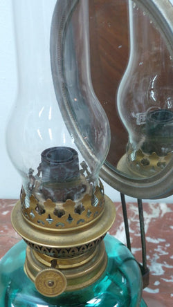 Victorian Kerosene Lamp | Antique & Vintage | Moonee Ponds Antiques | Australia Wide Delivery