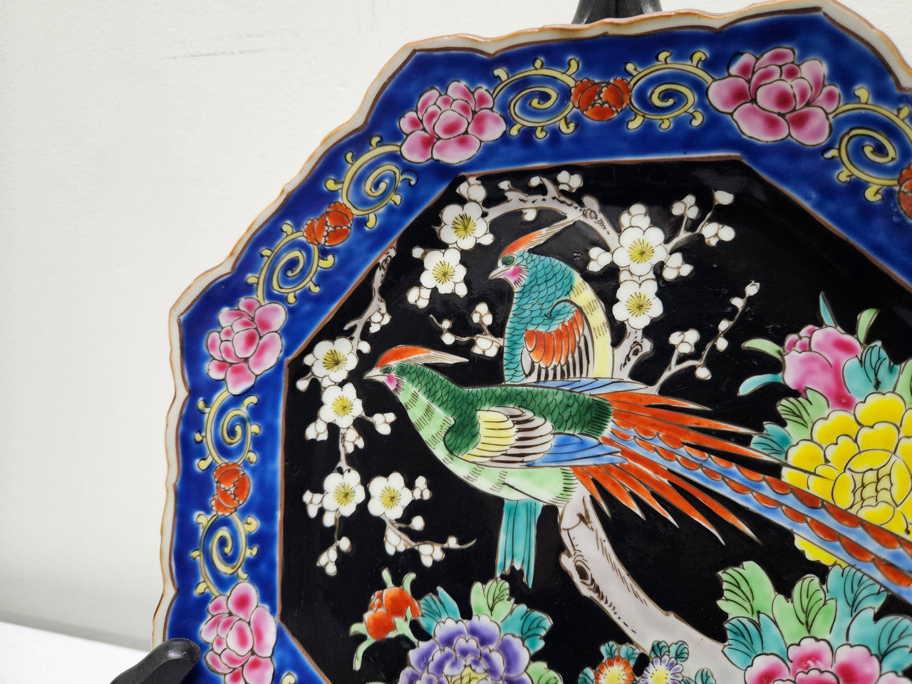 Early 20th century Chinese Famille Noire plate. It has been sourced locally and is in good original condition. Please view photos as they help form part of the description.