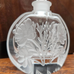Charming Intaglio Glass Vintage Perfume Bottle and Stopper.