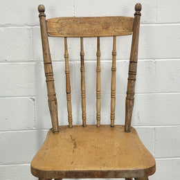 Gorgeous Antique Australian kangaroo scene chair. In original condition. Circa 1900
