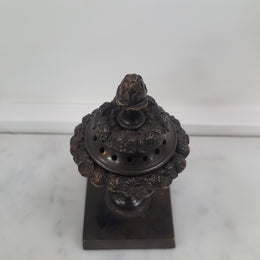 Lovely rare Victorian Antique bronze miniature insence burner. Finely cast and detailed. In good original condition