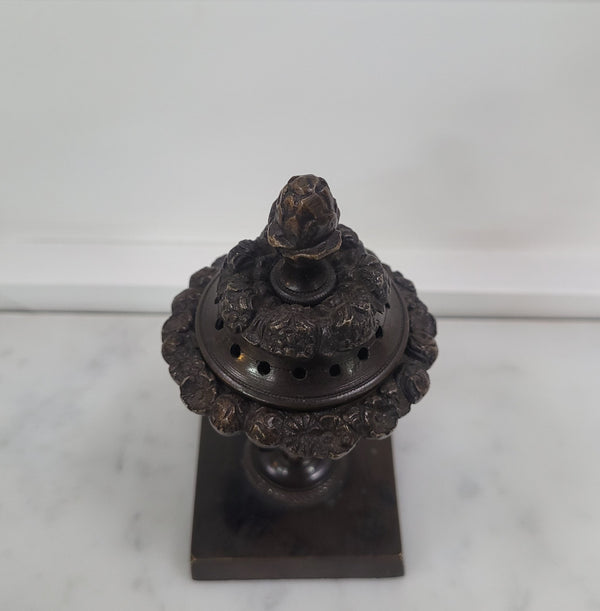 Lovely rare Victorian Antique bronze miniature insence burner. Finely cast and detailed. In good original condition
