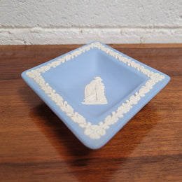 Wedgwood blue and white diamond shaped pin dish. It is in good original condition with no chips or cracks and it has been sourced locally. Please view photos as they help form part of the description.