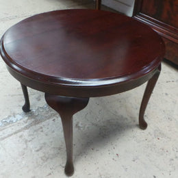 Lovely Mahogany Occasional Table