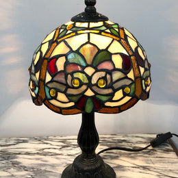 Lovely Tiffany Style Table lamp