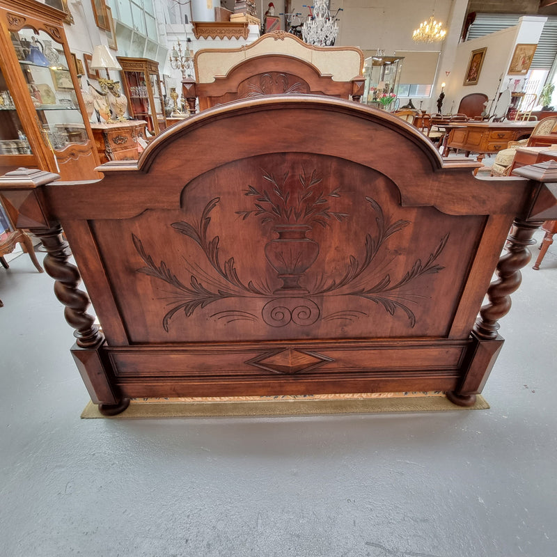 French 19th Century Walnut Henry II style queen sized bed with Barley Twist posts. Bed comes complete with custom made slats. Just place your mattress on top. In good original detailed condition.