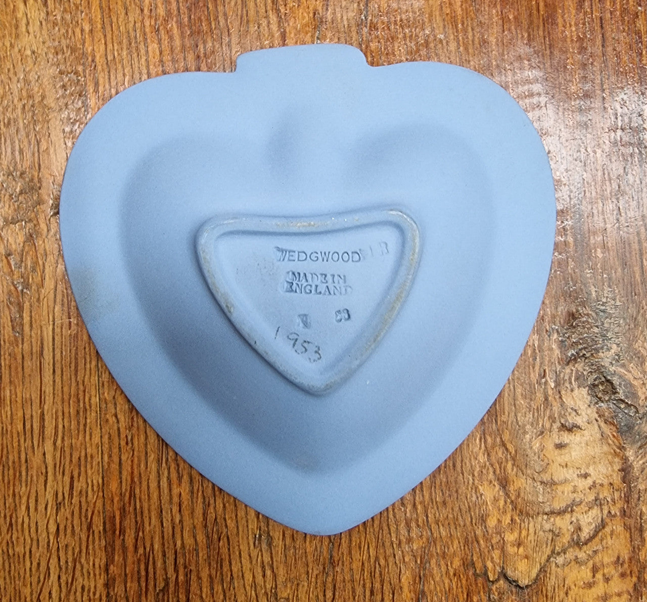 Delicate Spade shape Blue-White Wedgwood Jasper Ware Small Bowl | Antique & Vintage | Moonee Ponds Antiques | Australia Wide Delivery