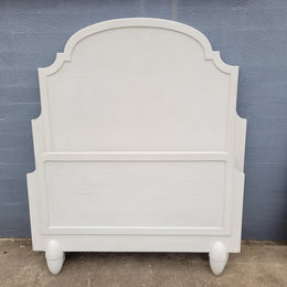 Two attractive vintage French chalk painted king single Art Deco beds. They have been sourced from France and are in good original condition.