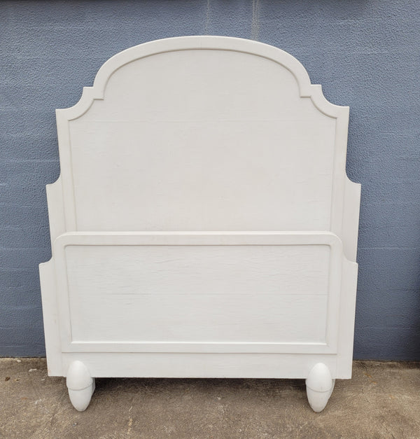 Two attractive vintage French chalk painted king single Art Deco beds. They have been sourced from France and are in good original condition.