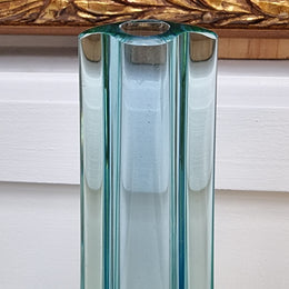 Beautiful green Murano style glass vase, it is in good original condition with no chips or cracks. Please view photos as they help form part of the description.