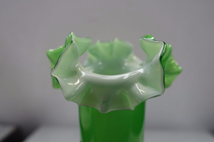 Green English End Of Day Glass Vase | Antique & Vintage | Moonee Ponds Antiques | Australia Wide Delivery