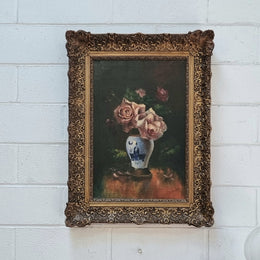 Stunning French signed floral oil on canvas painting of roses in a beautiful decorative frame and in good condition.