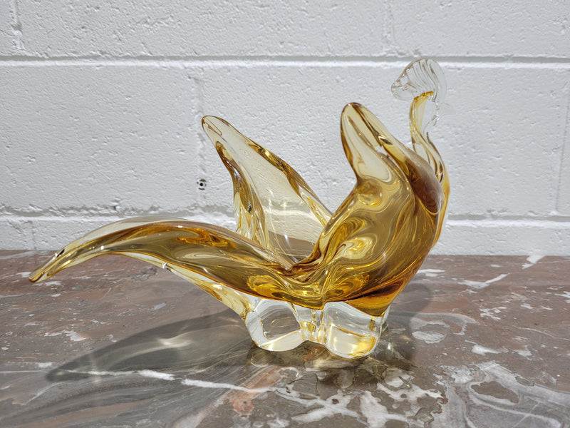 Murano style golden yellow glass bird bowl. In good original condition with no chips or cracks.